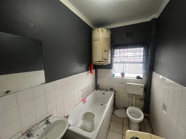 1 Bedroom Property for Sale in Parow Western Cape